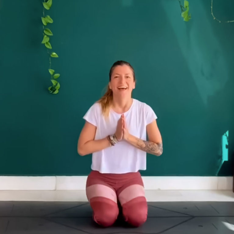 30 min Detox Vinyasa Yoga