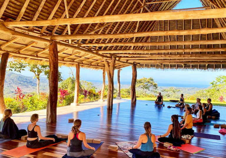 100 hour yoga retreat costa rica