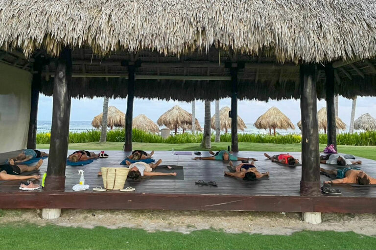 100YTT Training Yoga Retreat